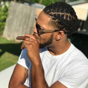 Meet your Posher, Kenneth